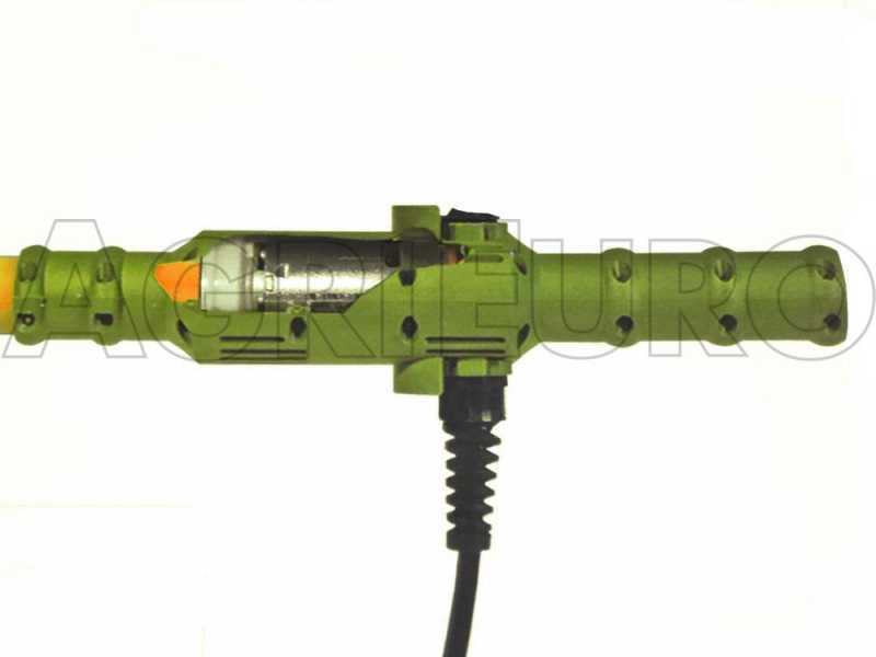 Batteriebetriebener Olivenr&uuml;ttler Oliviero Synthesis mit festem 180 cm Aluschaft