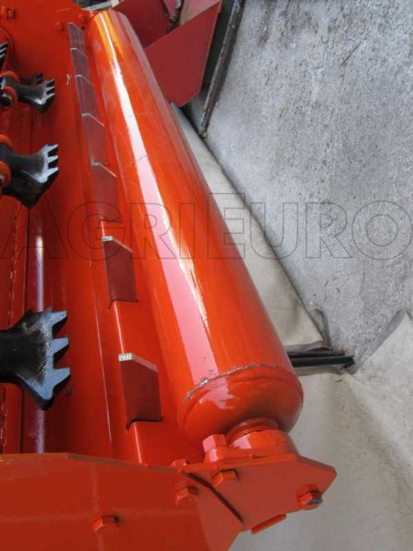 Schlegelmulcher der mittleren Baureihe AgriEuro MS 100 hydraulische Verschiebung