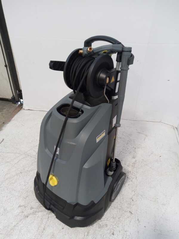 OUTLET - KLEINE OPTISCHE M&Auml;NGEL - K&auml;rcher Pro HDS 5/15 UX - Hei&szlig;wasser-Hochdruckreiniger - Pumpe aus Messing - Schlauchtrommel - 230V