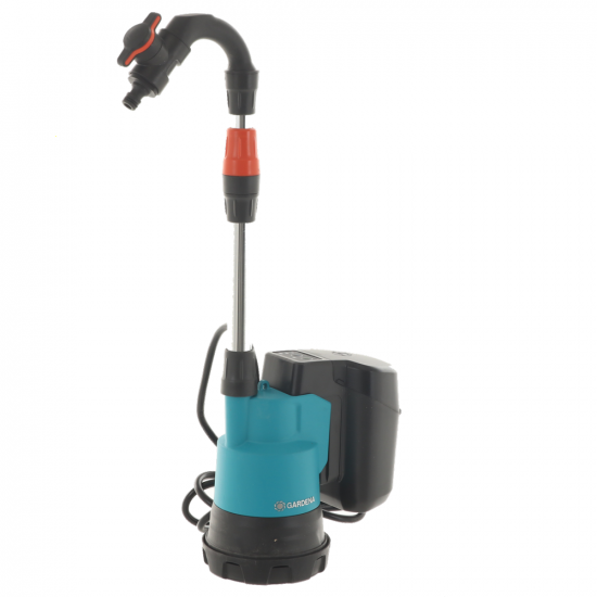 Akku-Regenfasspumpe Gardena 2000/2 - 18 V 2.5 Ah - Akku und Ladeger&auml;t im Lieferumfang